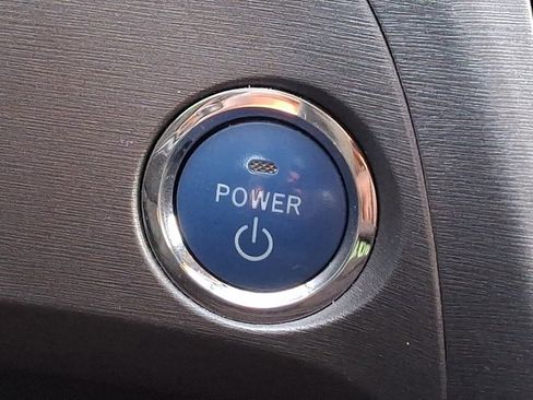 Used 2014 Toyota Prius Three image 23