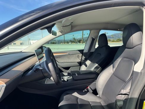 Used 2024 Tesla Model Y Long Range image 5