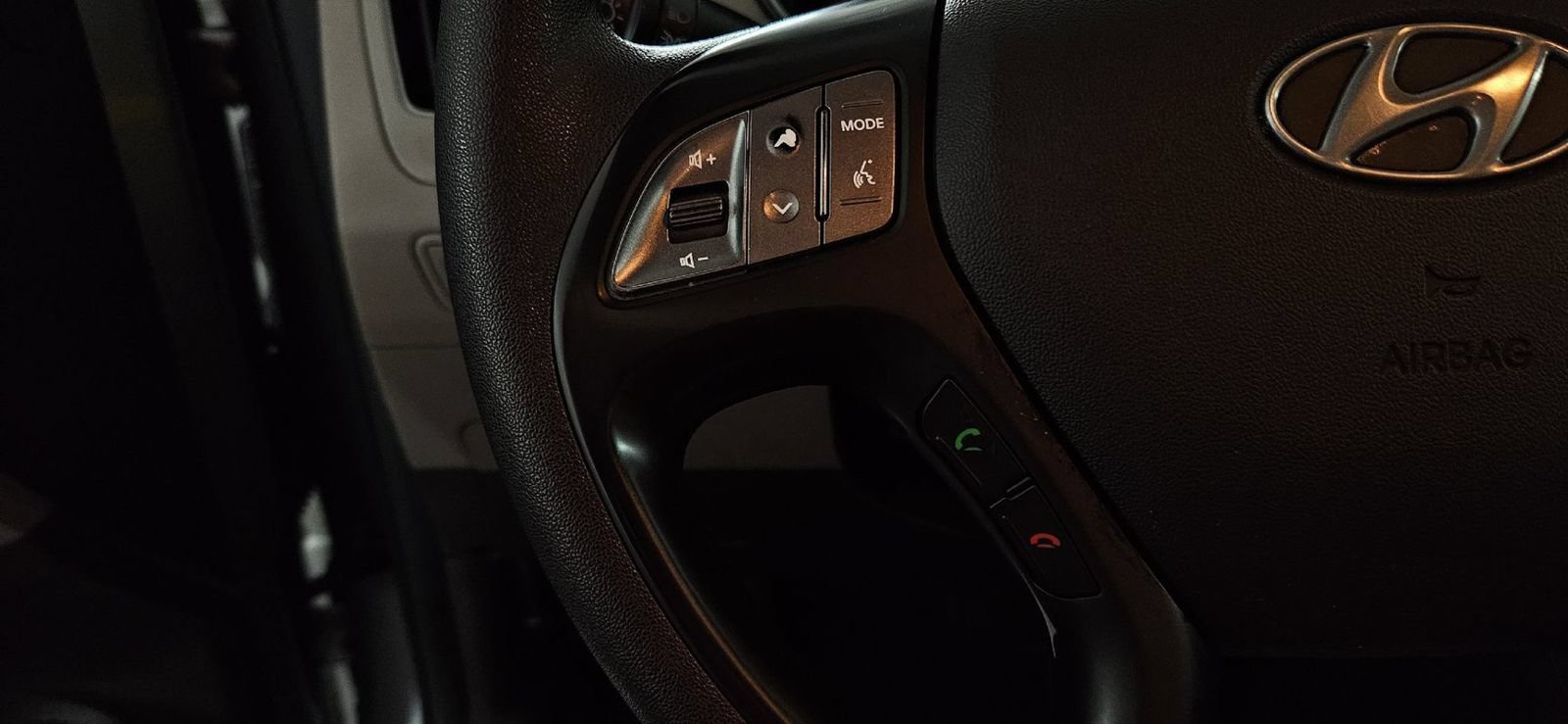Used 2015 Hyundai Tucson GLS w/ Option Group 02 FWD image 11