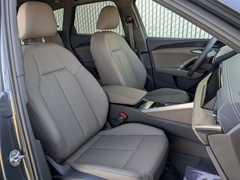 New 2025 Audi Q5 Premium Plus image 10