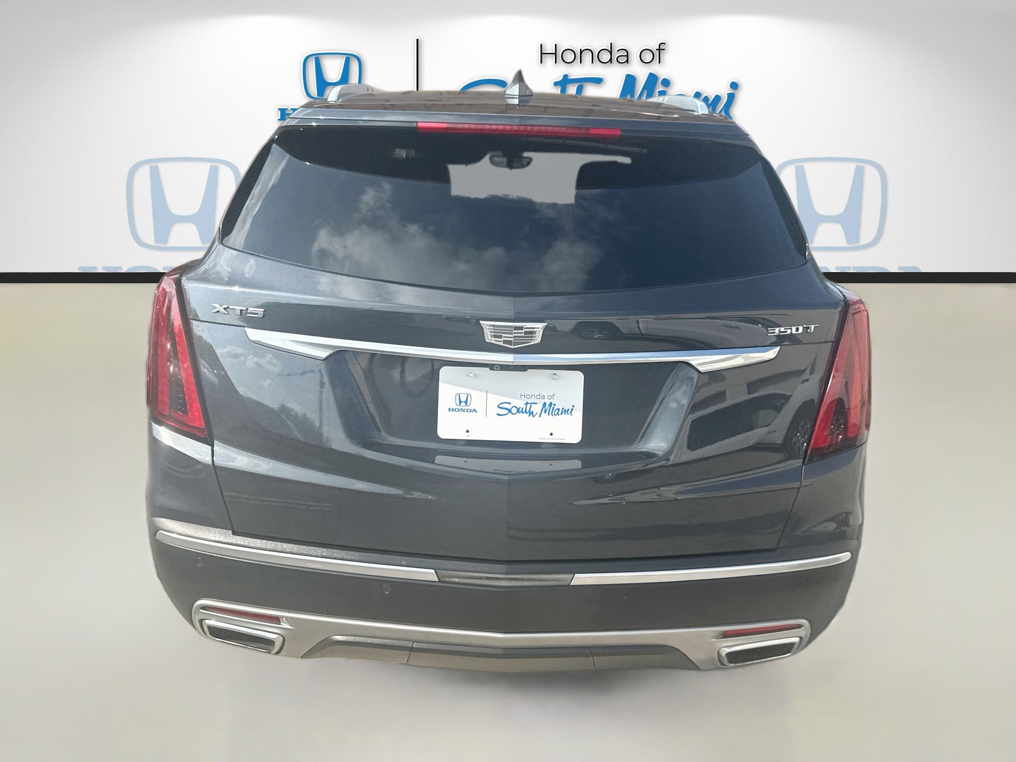 Used 2021 Cadillac XT5 Premium Luxury FWD image 6