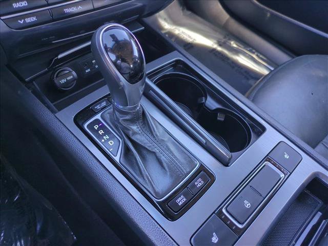 Used 2017 Genesis G80 3.8 AWD/4WD image 12