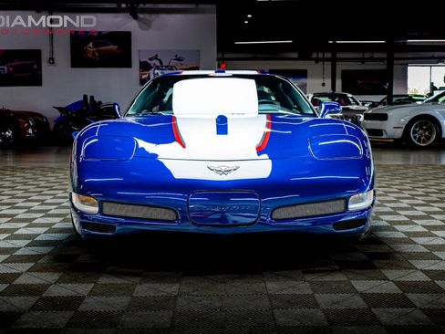 Used 2004 Chevrolet Corvette Z06 w/ Z06 Preferred Equipment Group RWD image 16