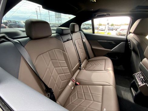 Certified 2024 BMW 530i xDrive 530i xDrive w/ M Sport Package image 19