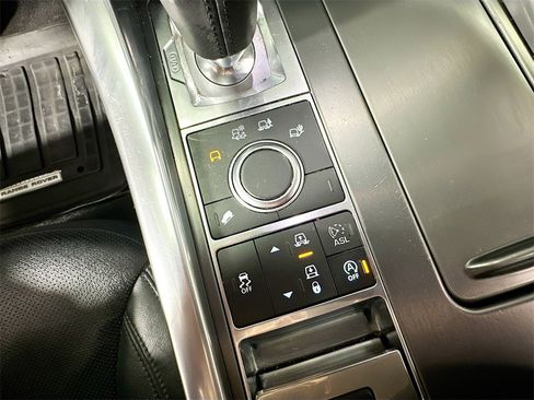 Used 2016 Land Rover Range Rover Sport SE image 33