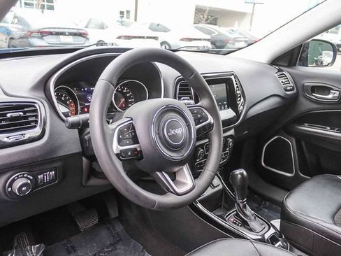 Used 2021 Jeep Compass Latitude FWD image 22