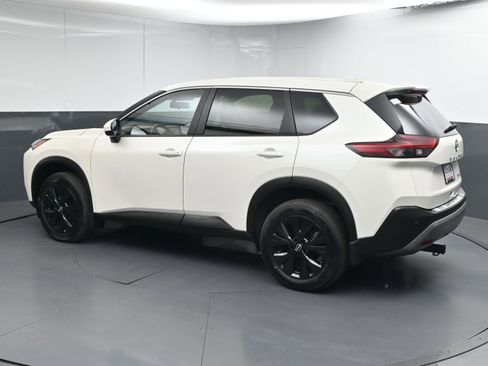 Certified 2023 Nissan Rogue SV image 6