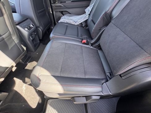 New 2026 Ford Explorer ST image 28