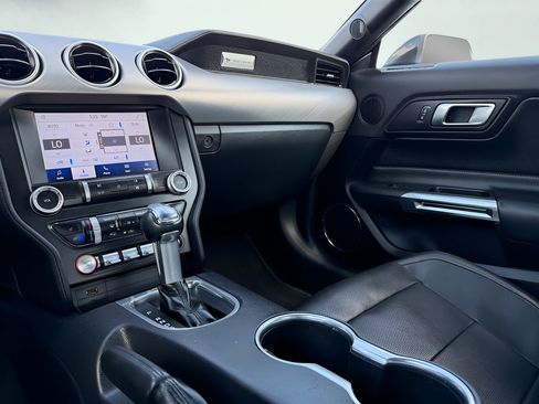 Used 2022 Ford Mustang Premium RWD image 52
