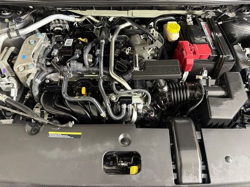 Used 2024 Nissan Sentra SV FWD image 38