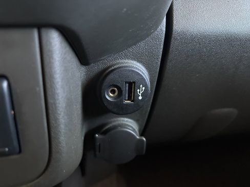 Used 2019 Nissan Frontier PRO-4X w/ Pro-4x Luxury Package image 38