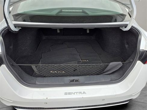 Used 2022 Nissan Sentra SV w/ Trunk Package image 31