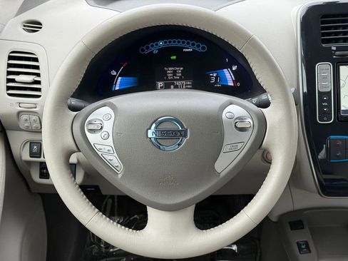 Used 2012 Nissan Leaf SL image 27