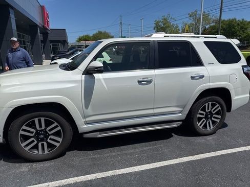 Used 2020 Toyota 4Runner Limited image 6