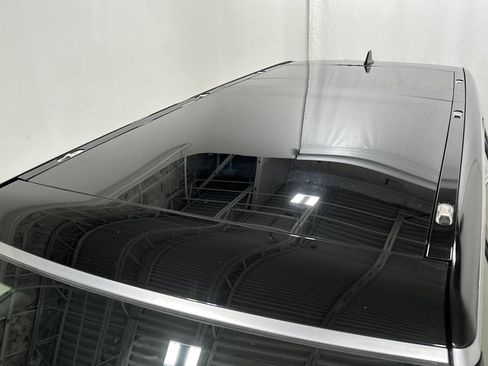 Used 2022 Rivian R1S Launch Edition Quad AWD/4WD image 13