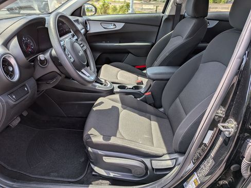 Used 2024 Kia Forte LXS FWD image 14