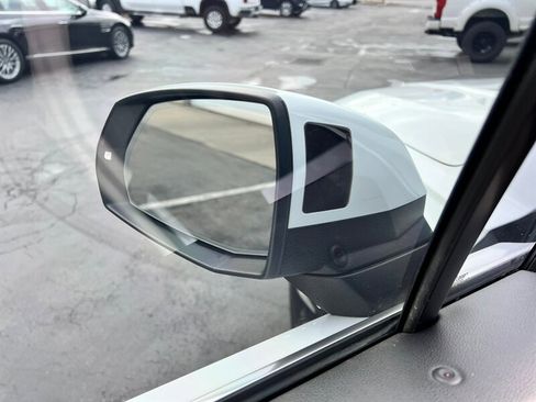 Used 2017 Audi Q7 3.0T Premium Plus w/ Premium Plus Package image 27