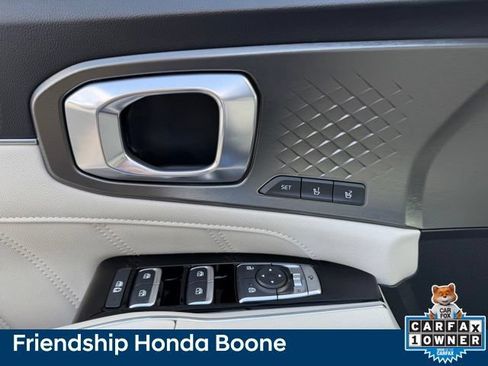 Used 2023 Kia Sorento SX AWD/4WD image 15