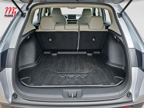 Used 2023 Honda HR-V LX image 13