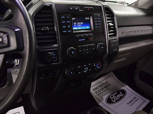 Used 2019 Ford F250 XLT image 23