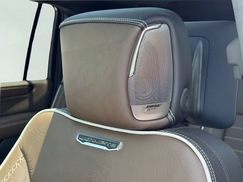 New 2026 GMC Yukon XL Denali Ultimate w/ LPO, Floor Liner Package AWD/4WD image 10