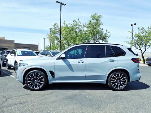 Used 2025 BMW X5 sDrive40i w/ M Sport Package image 3