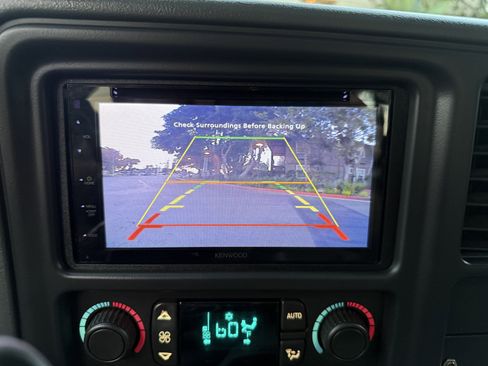 Used 2005 Chevrolet Avalanche LT w/ Preferred Equipment Group image 19