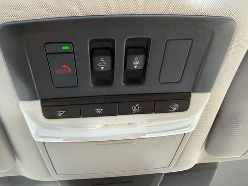 Certified 2025 Nissan Pathfinder Platinum w/ Cargo Package image 24