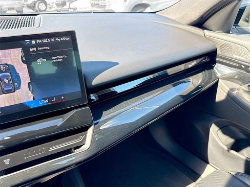 Used 2024 BMW 530i image 22