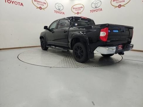 Used 2017 Toyota Tundra SR5 w/ SR5 Upgrade Package RWD image 6