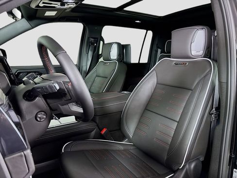 New 2026 GMC Yukon XL AT4 Ultimate AWD/4WD image 21