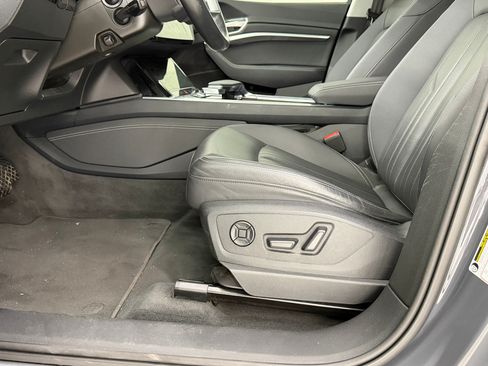 Used 2024 Audi Q8 e-tron Premium Plus w/ Premium Plus Package AWD/4WD image 5