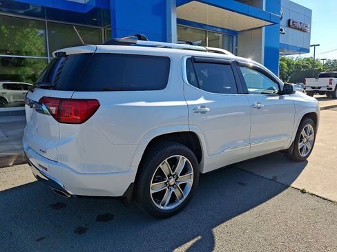 Used 2019 GMC Acadia Denali w/ Technology Package AWD/4WD image 6