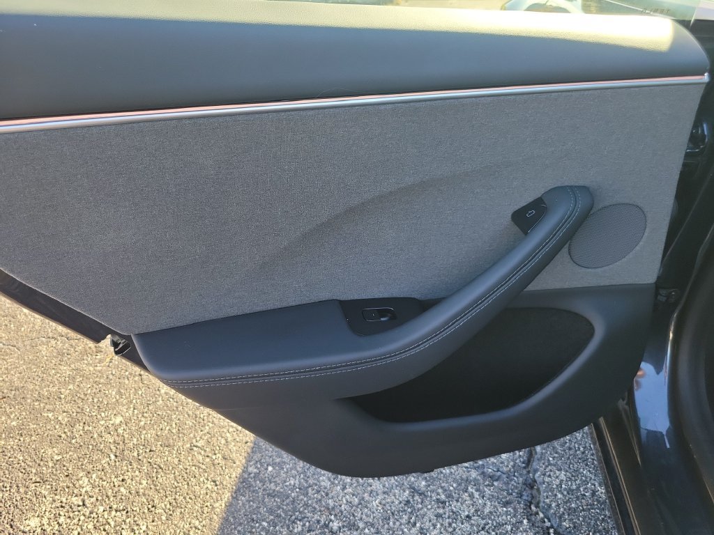 Used 2025 Tesla Model 3 RWD image 18