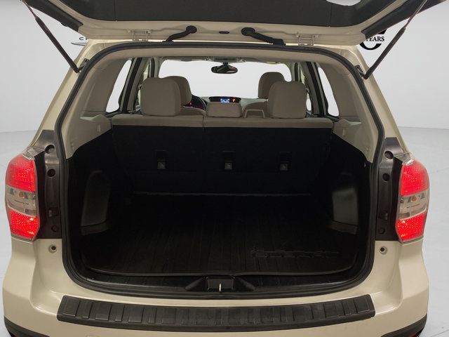Used 2016 Subaru Forester 2.5i Premium w/ All-Weather Package AWD/4WD image 29