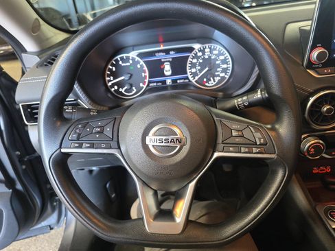 Used 2023 Nissan Sentra SV FWD image 9