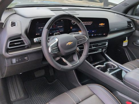 Used 2026 Chevrolet Traverse High Country FWD image 11