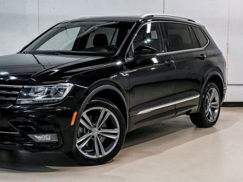 Used 2019 Volkswagen Tiguan SEL R-Line w/ 3rd Row Seat Package image 7