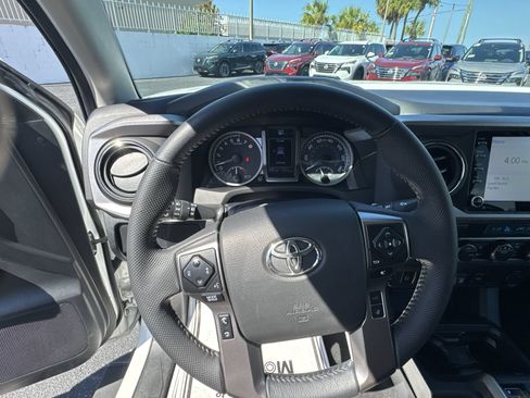 Used 2023 Toyota Tacoma SR5 w/ Technology Package AWD/4WD image 16