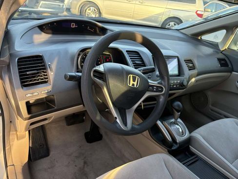 Used 2010 Honda Civic LX image 17