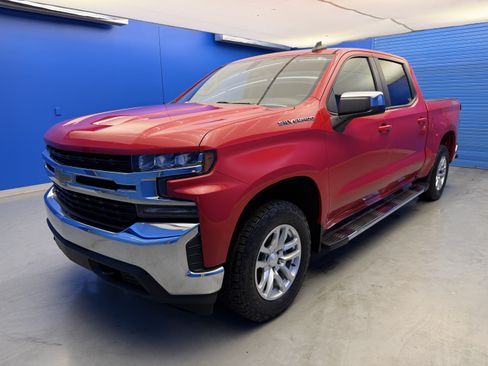 Used 2021 Chevrolet Silverado 1500 LT AWD/4WD image 4