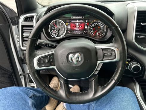 Used 2022 RAM 1500 Big Horn AWD/4WD image 37