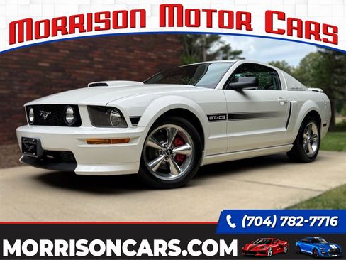 Used 2009 Ford Mustang GT image 1