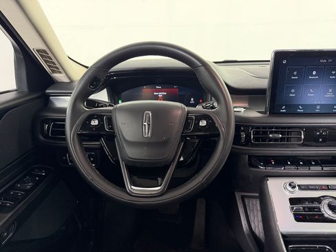 Used 2023 Lincoln Aviator 2WD image 37