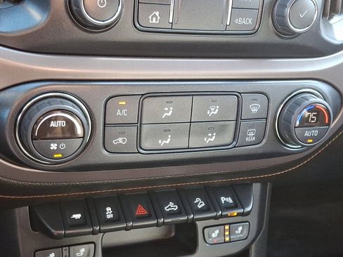 Used 2022 GMC Canyon AT4 w/ Trailering Package image 16