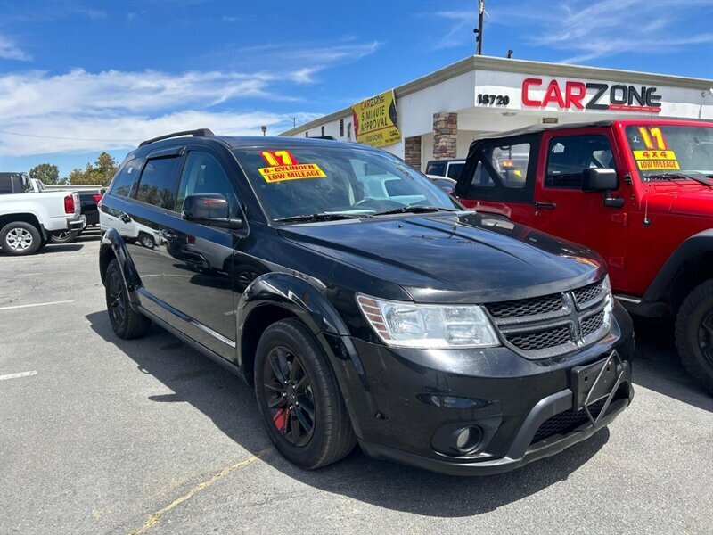 Used 2017 Dodge Journey SXT w/ Comfort/Convenience Group FWD image 35