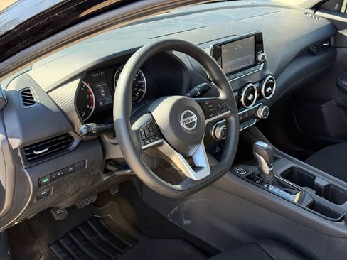 Certified 2022 Nissan Sentra S image 15