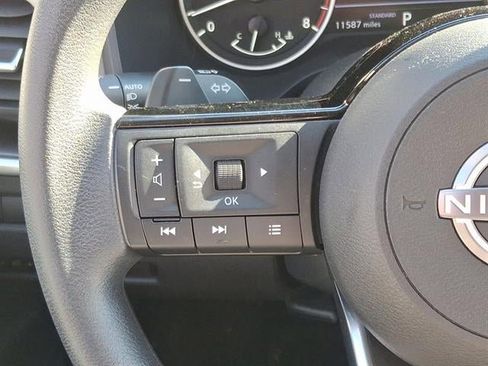 Certified 2023 Nissan Rogue SV image 21