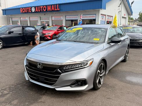 Used 2022 Honda Accord Sport image 4