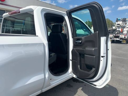 Used 2020 Chevrolet Silverado 1500 W/T w/ WT Safety Package AWD/4WD image 27
